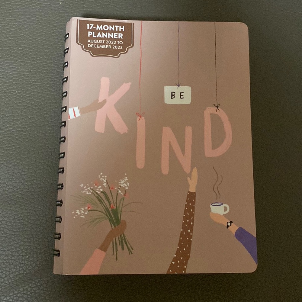Orange Circle Studio Planner Aug 2022 - Dec 2023